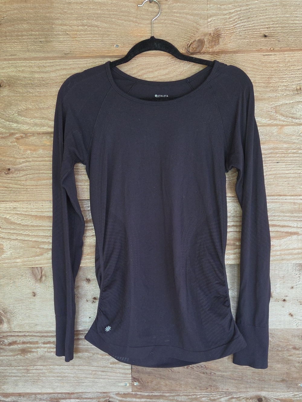 Athleta Size Medium Black Long Sleeve Performance Tee